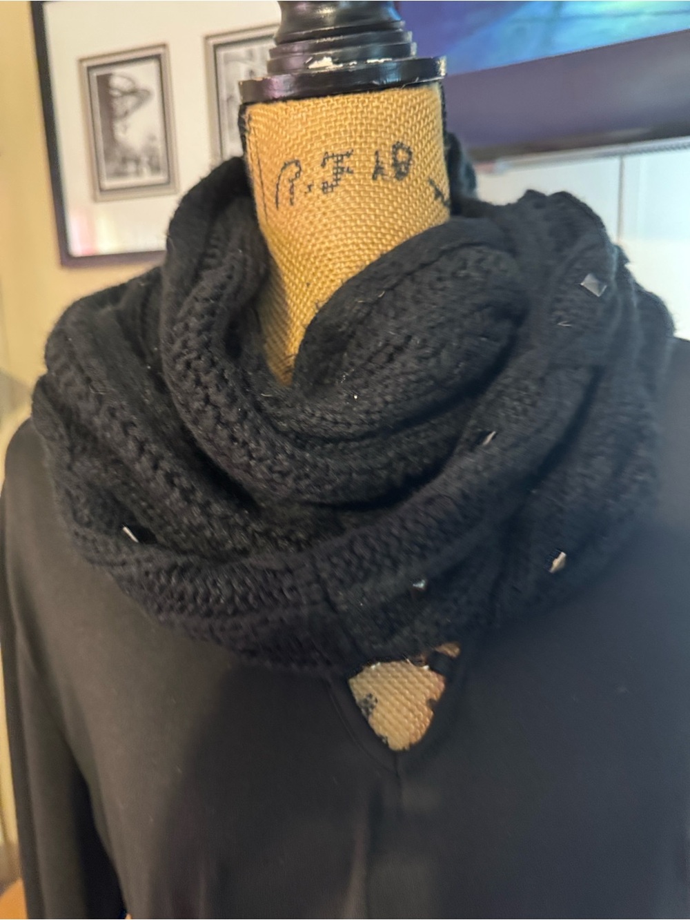 Steve Madden Black Knit Beanie with Logo Tag
